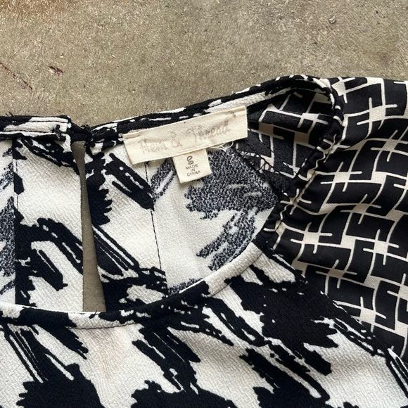 Hem & Thread Houndstooth Dress size small - Picture 2 of 11